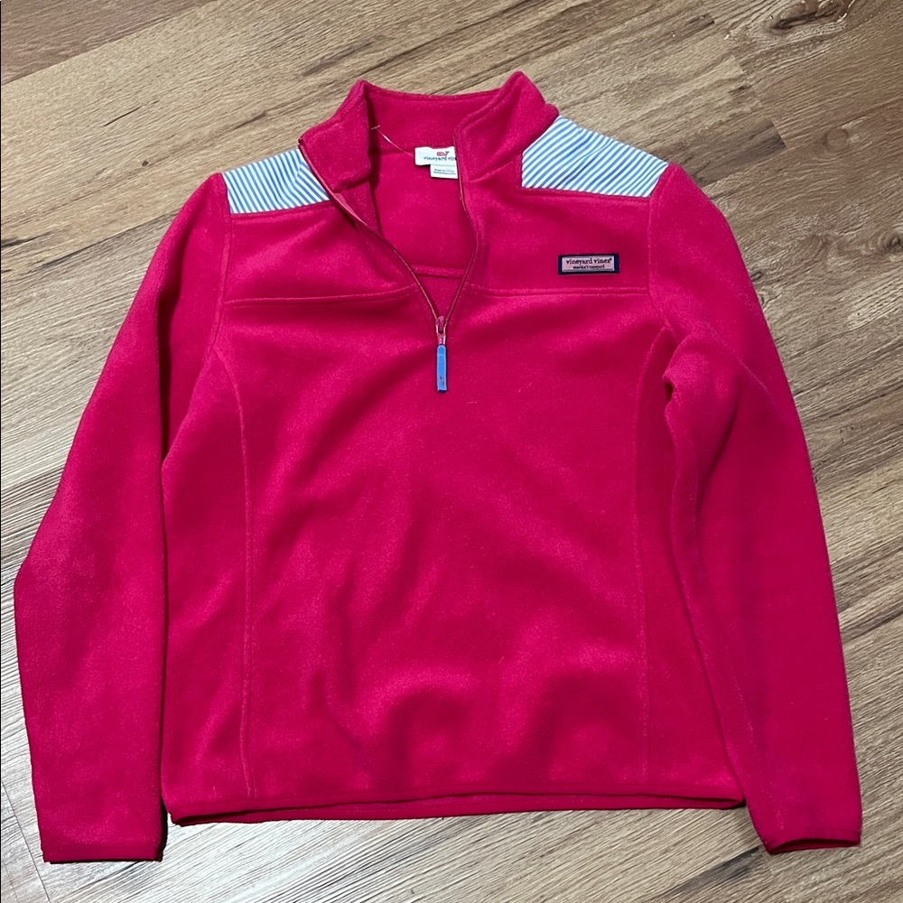 Vineyard vines bright pink quarter zip fleece, size S